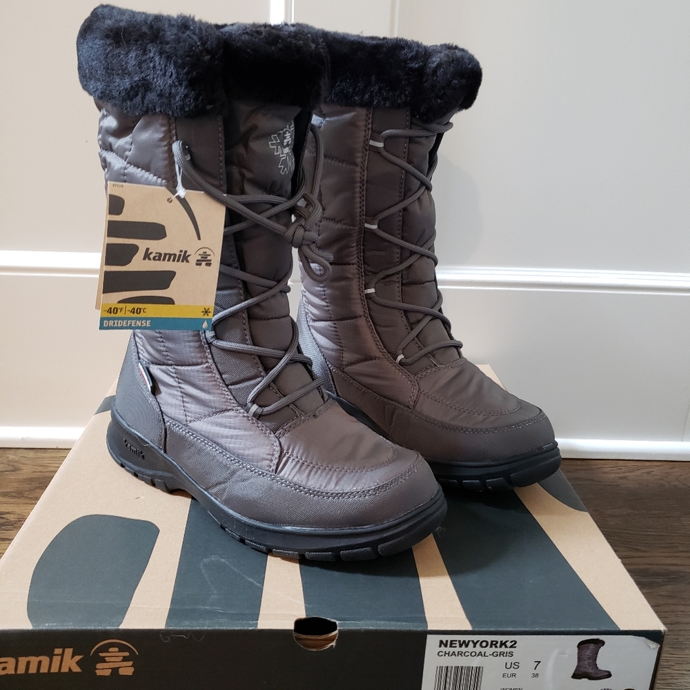 Kamik women's boots, grey